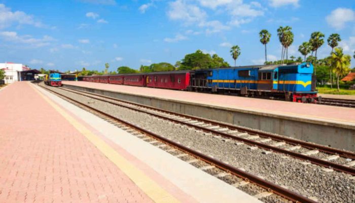 Jaffna to colombo train tour