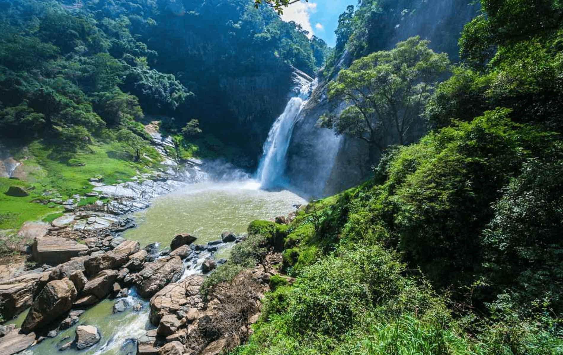 Dunhinda Falls