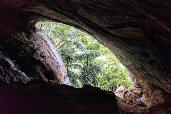 ravana cave