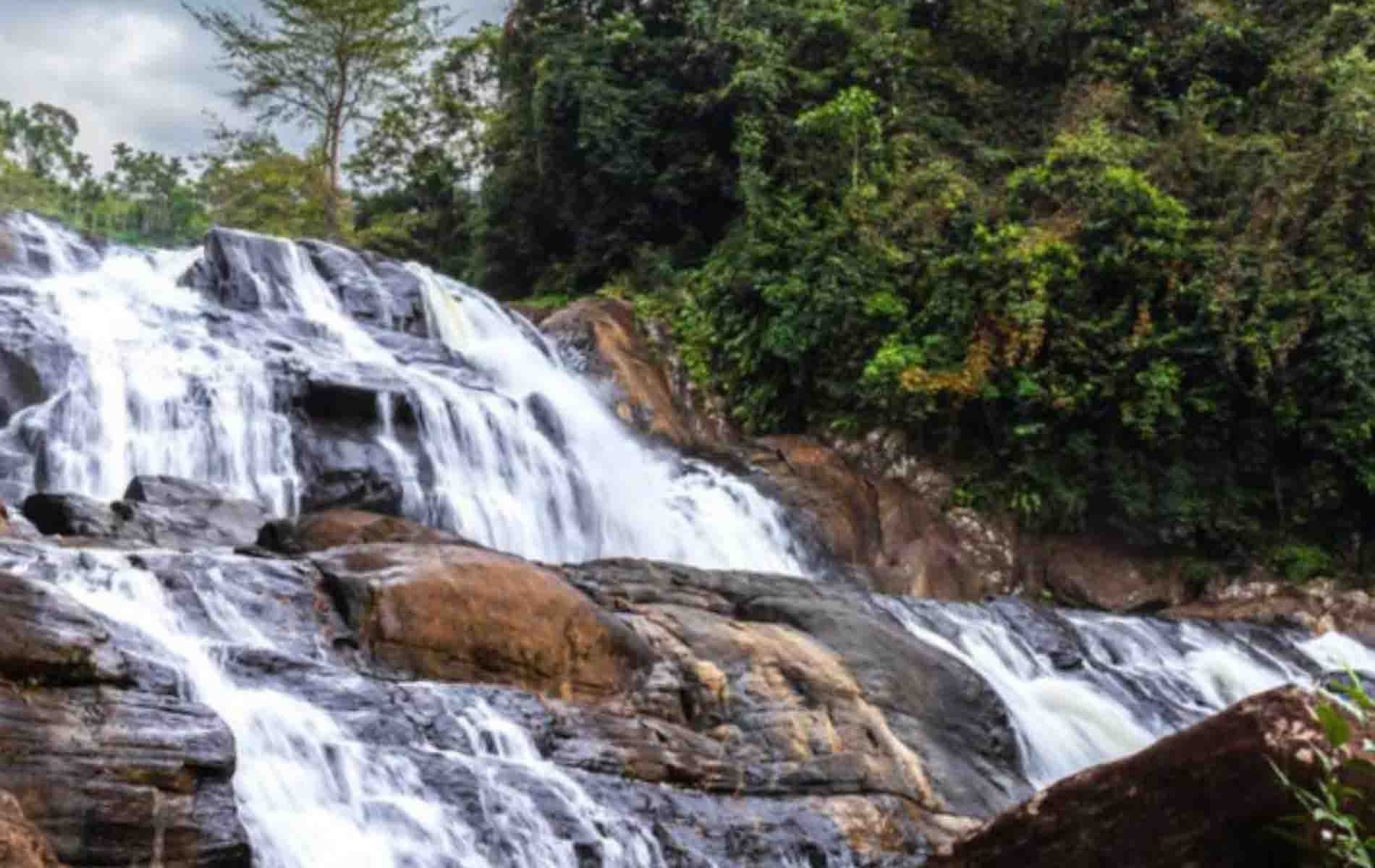 Sathmala Ella – Waterfall