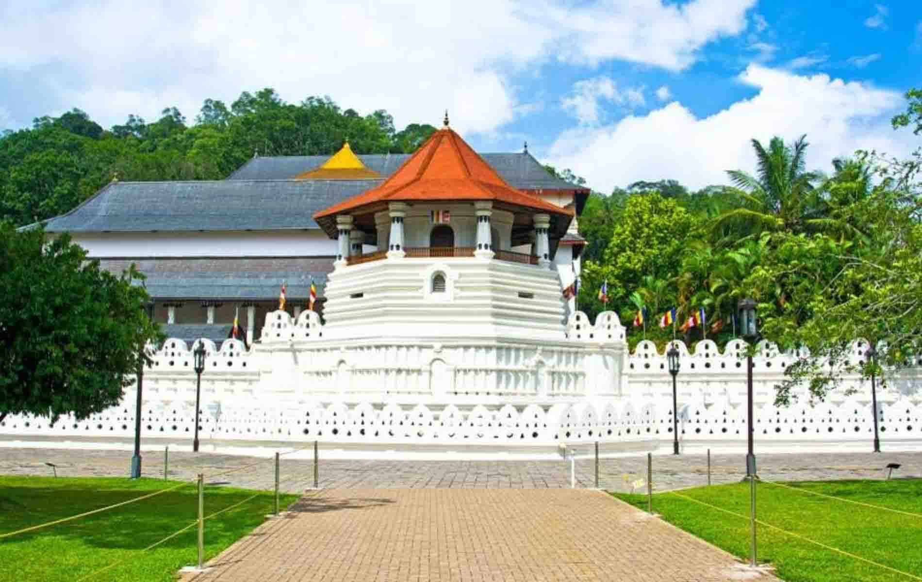temple of the sacred tooth relic