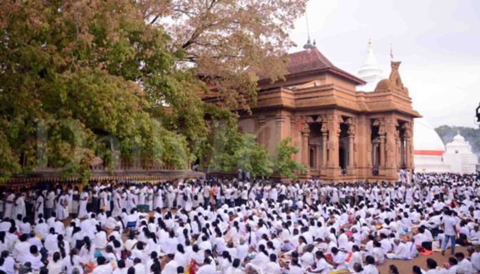 Vesak poya day